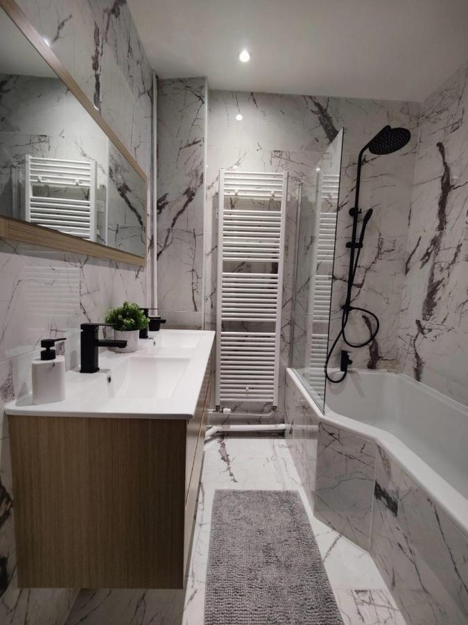 エペルネーL'Etoile Du Langevin 450M Avenue Champagneアパートメント エクステリア 写真
